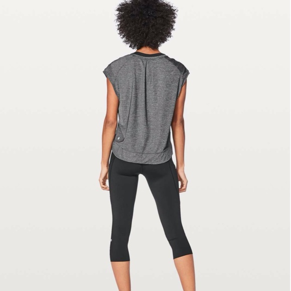 Lululemon Gait Keeper Tee Sz 12 - Picture 3 of 5